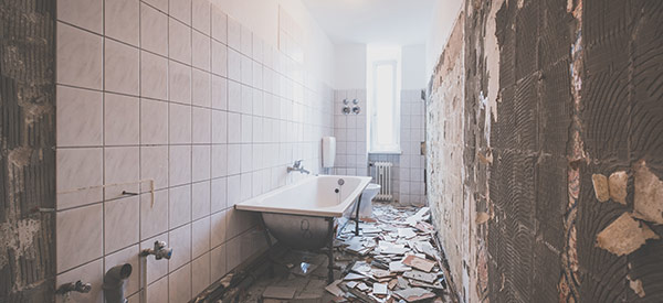 Remember these do’s and don’ts for a bathroom renovation to save money.
