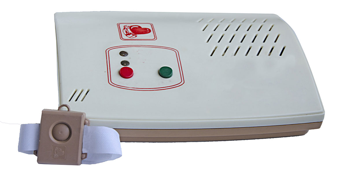 Top Medical Alert Systems for seniors in Manitoba in 2024 Compare