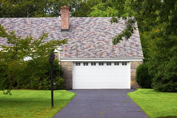 Consider the pros and cons of attached vs. detached garages