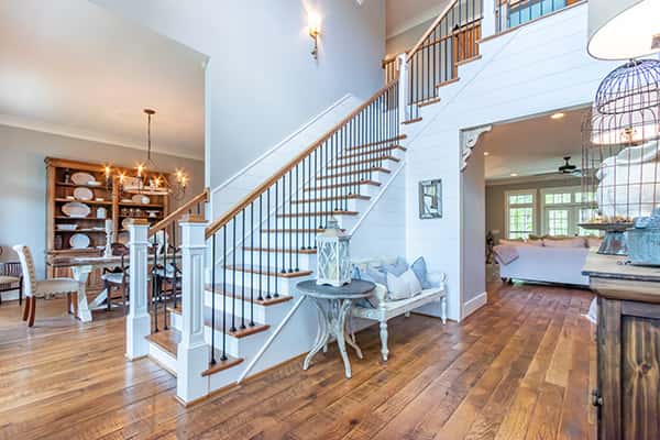 Enhanced aesthetic appeal with quarter-turn staircases.