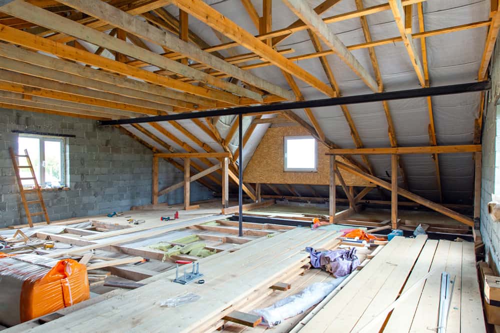 Construction of a second floor in Quebec.
